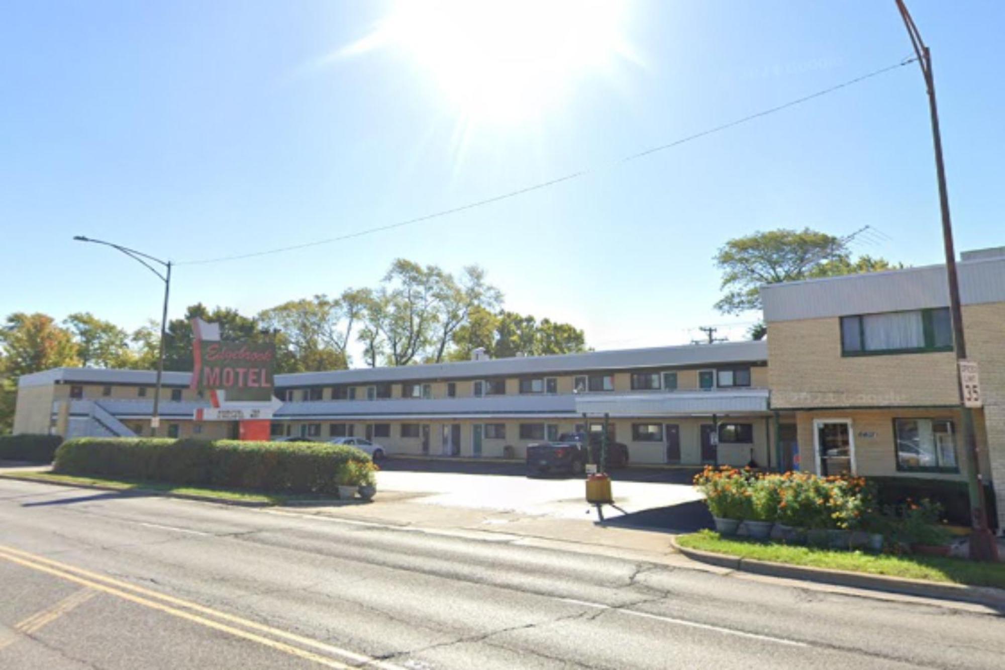 Oyo Hotel Edgebrook Chicago North Shore מראה חיצוני תמונה