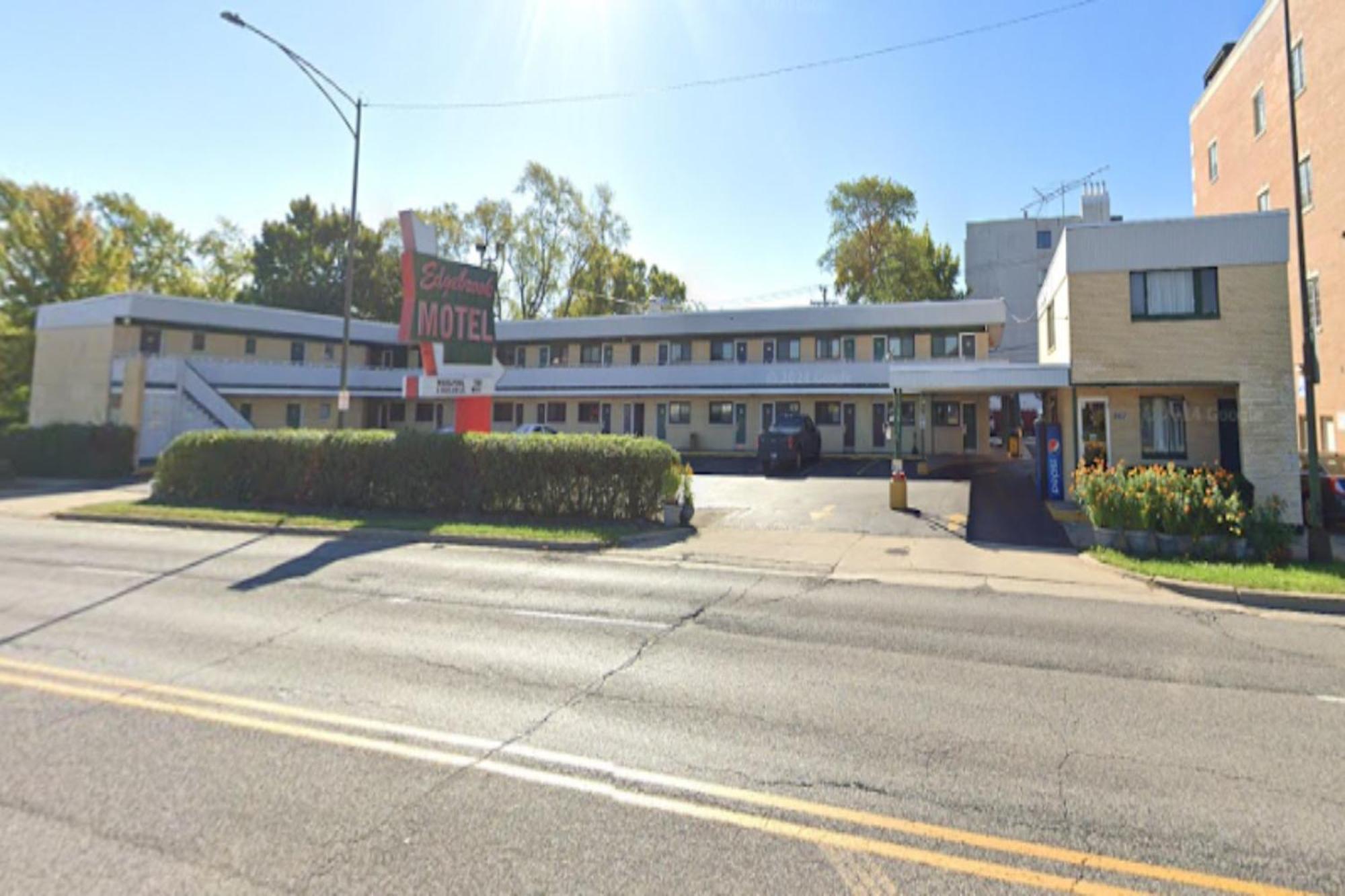 Oyo Hotel Edgebrook Chicago North Shore מראה חיצוני תמונה