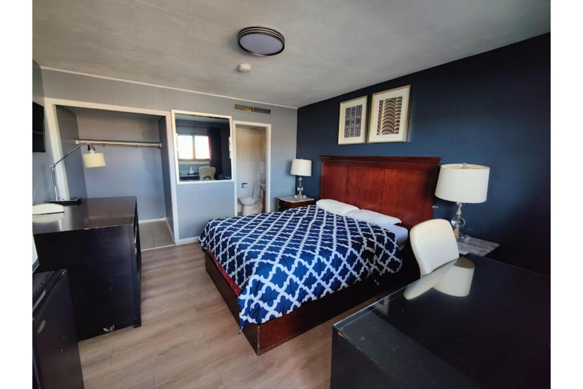 Oyo Hotel Edgebrook Chicago North Shore מראה חיצוני תמונה