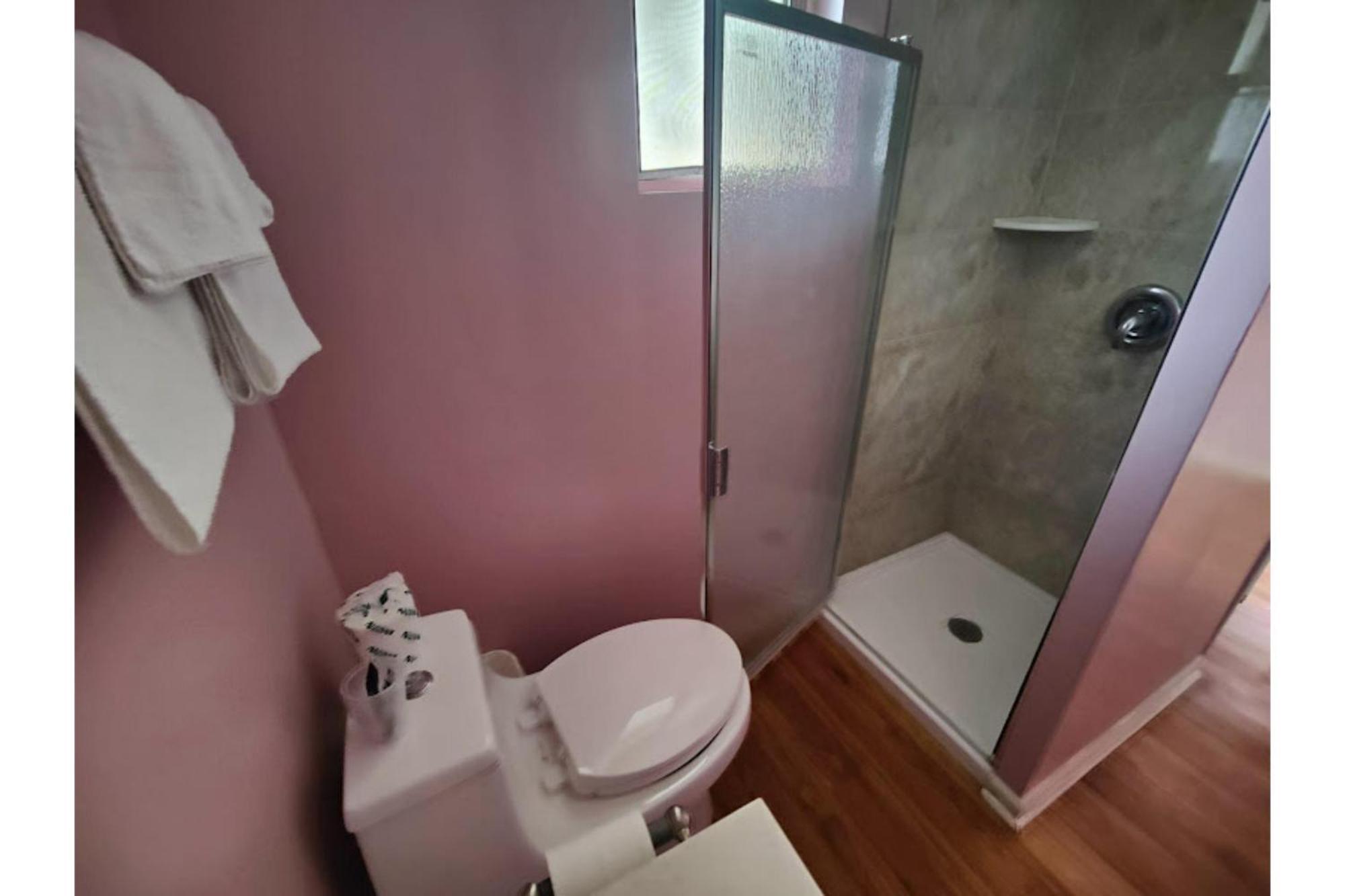 Oyo Hotel Edgebrook Chicago North Shore מראה חיצוני תמונה