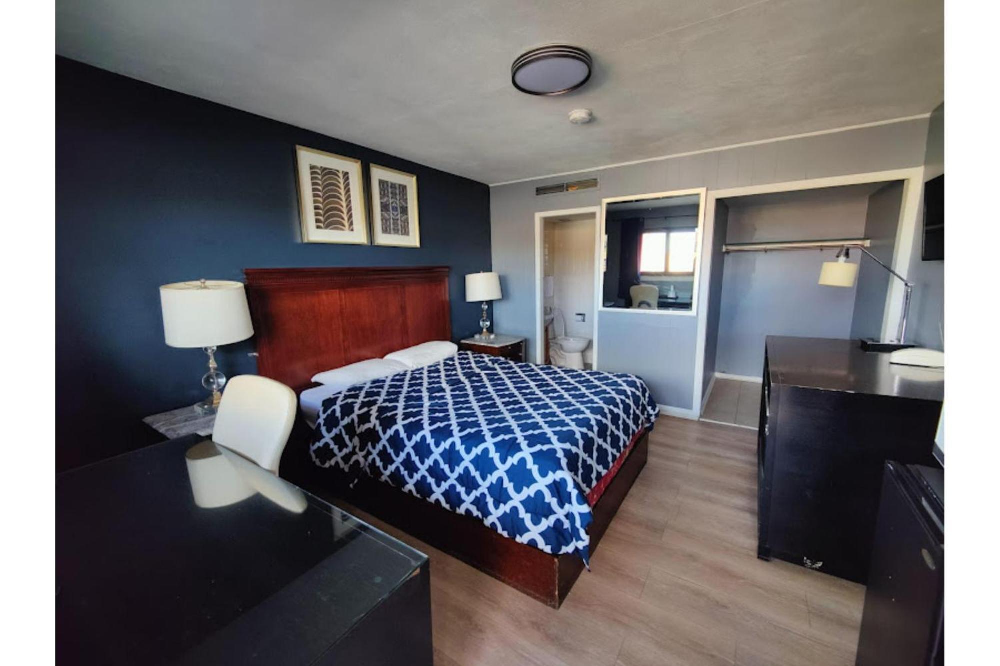 Oyo Hotel Edgebrook Chicago North Shore מראה חיצוני תמונה